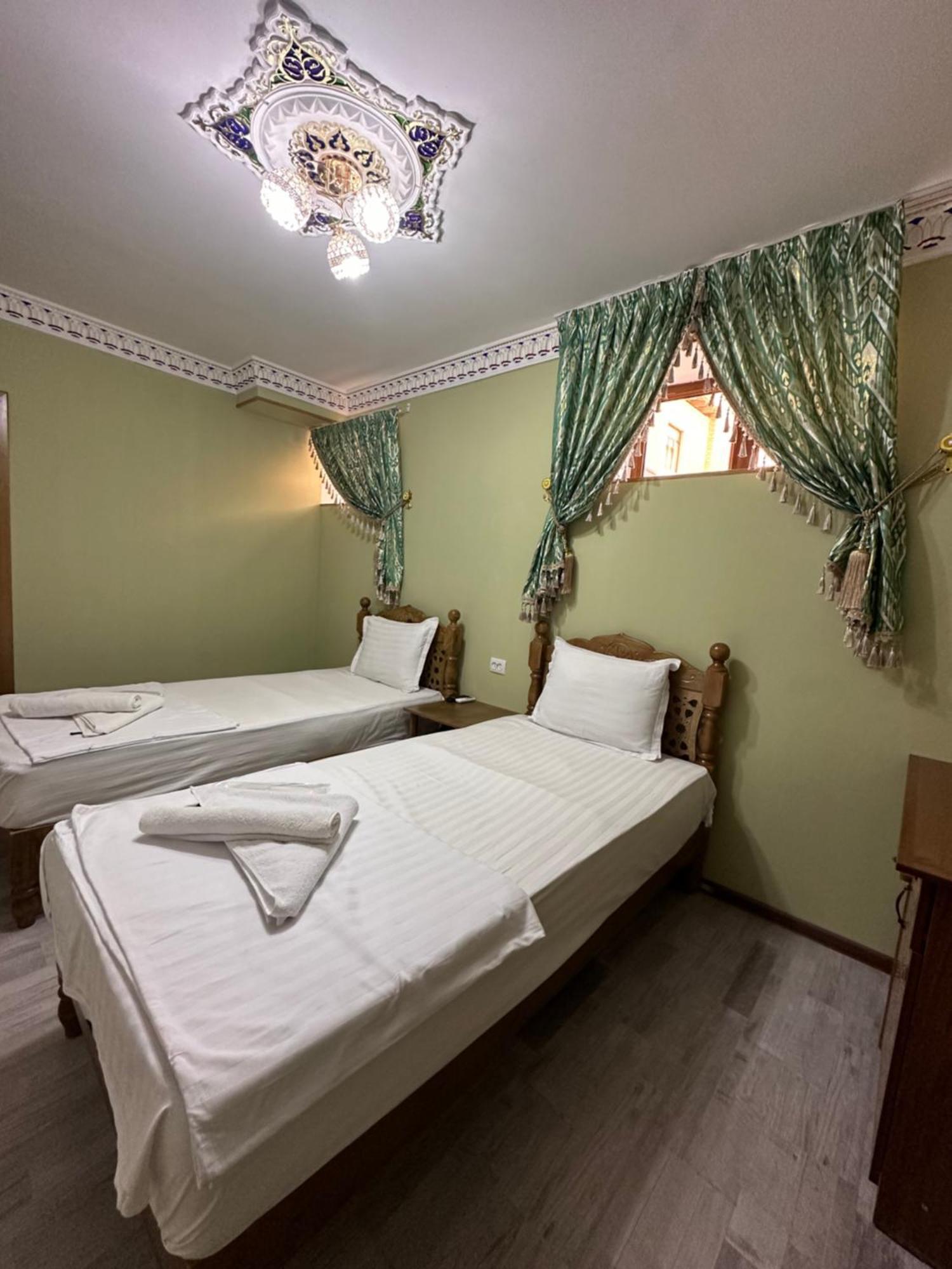 Hotel Zarhal Boukhara Extérieur photo