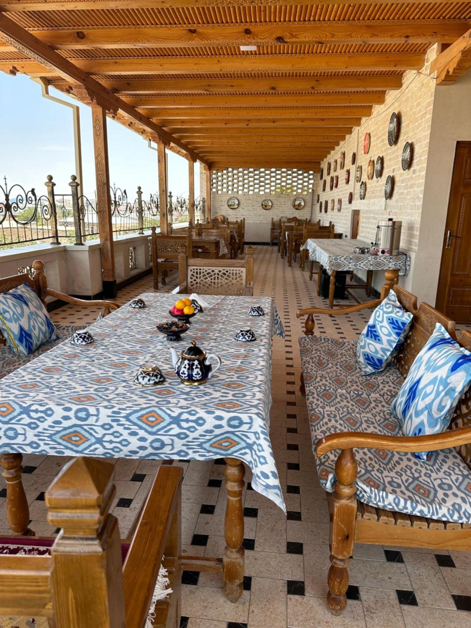 Hotel Zarhal Boukhara Extérieur photo