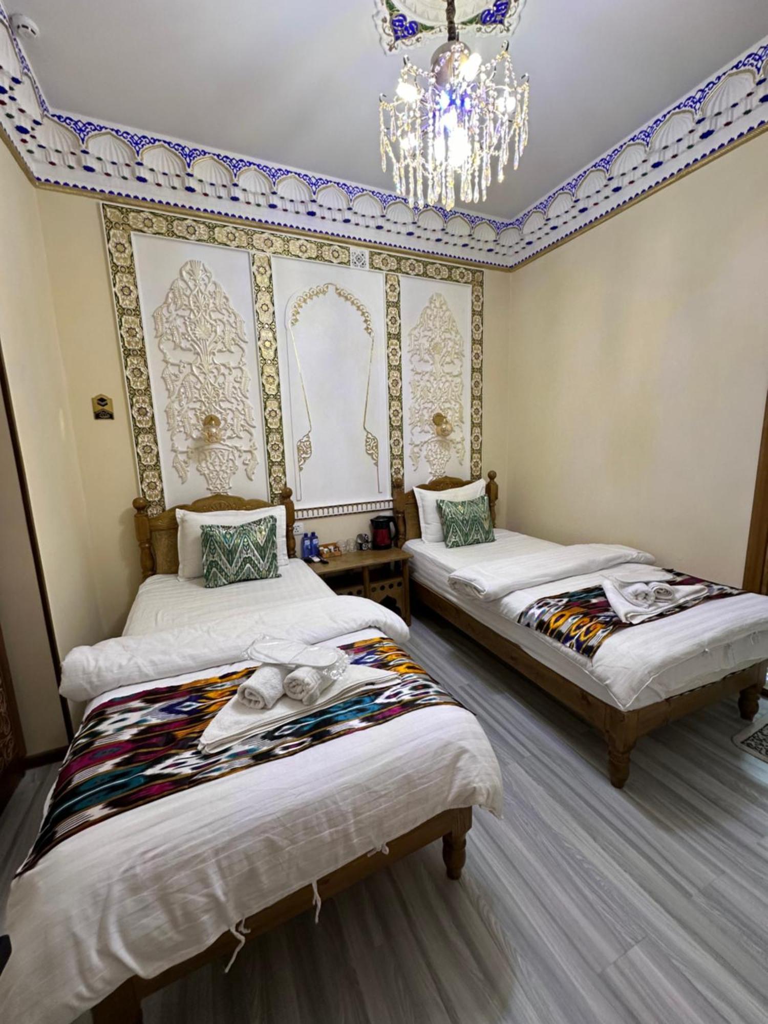 Hotel Zarhal Boukhara Extérieur photo